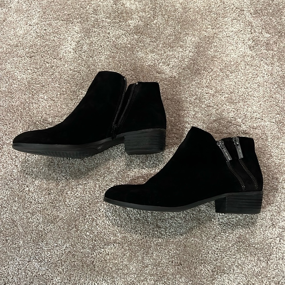 Gianni Bini Black Booties